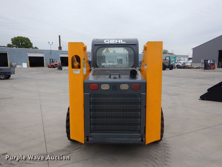 image for item GV9000 Gehl 5640E  skid steer loader