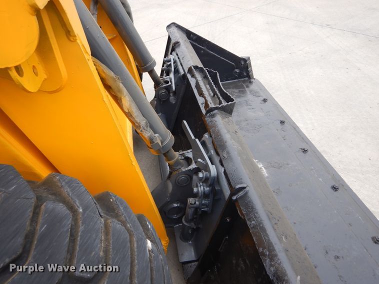 image for item GV9000 Gehl 5640E  skid steer loader
