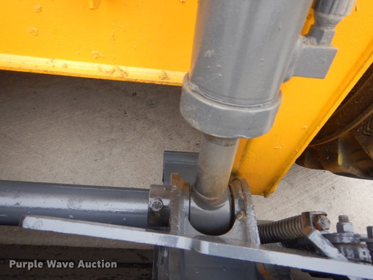 image for item GV9000 Gehl 5640E  skid steer loader