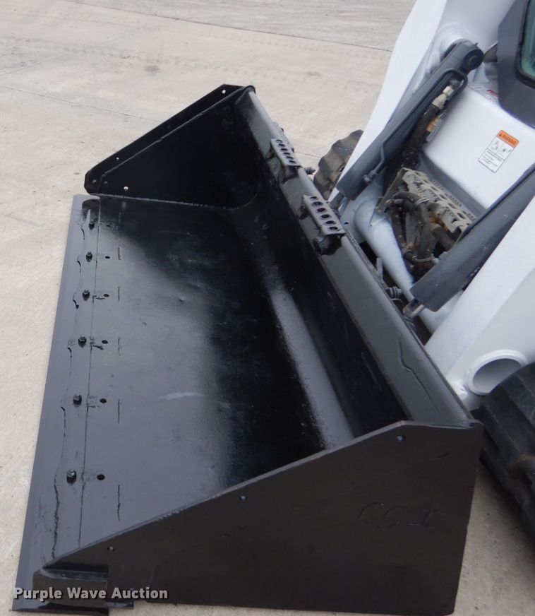 image for item GV9001 2014 Bobcat T770  tracked skid steer loader