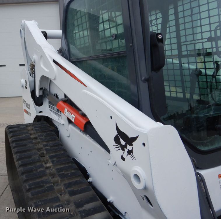 image for item GV9001 2014 Bobcat T770  tracked skid steer loader