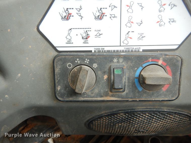 image for item GV9001 2014 Bobcat T770  tracked skid steer loader