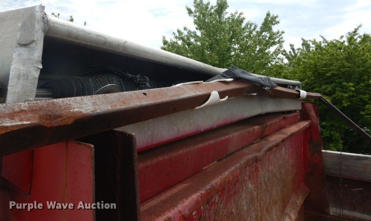 image for item GV9012 1997 Ford LT9000  dump truck