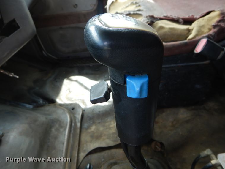 image for item GV9012 1997 Ford LT9000  dump truck