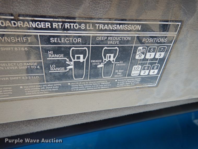 image for item GV9012 1997 Ford LT9000  dump truck