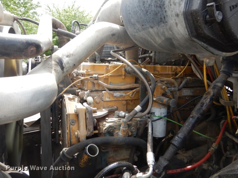 image for item GV9012 1997 Ford LT9000  dump truck