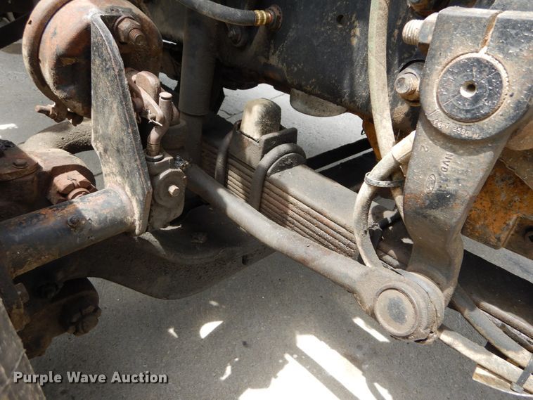 image for item GV9012 1997 Ford LT9000  dump truck