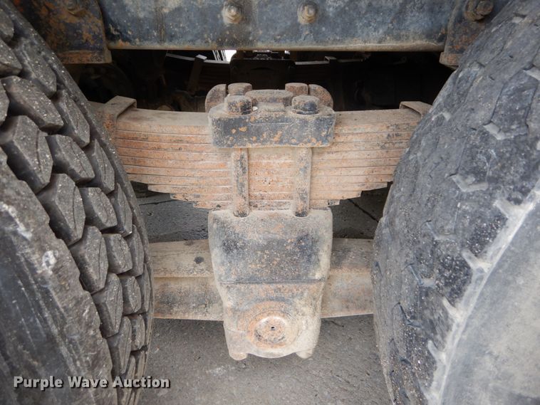 image for item GV9012 1997 Ford LT9000  dump truck