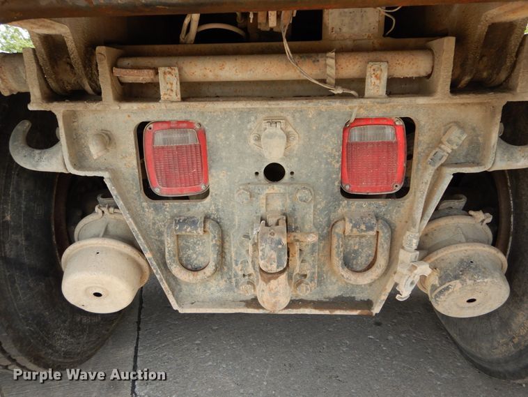 image for item GV9012 1997 Ford LT9000  dump truck
