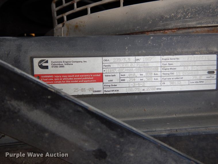 image for item GV9013 2000 New Holland EW160  rubber tire excavator