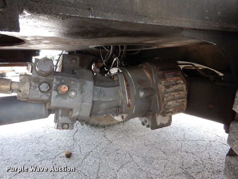 image for item GV9013 2000 New Holland EW160  rubber tire excavator