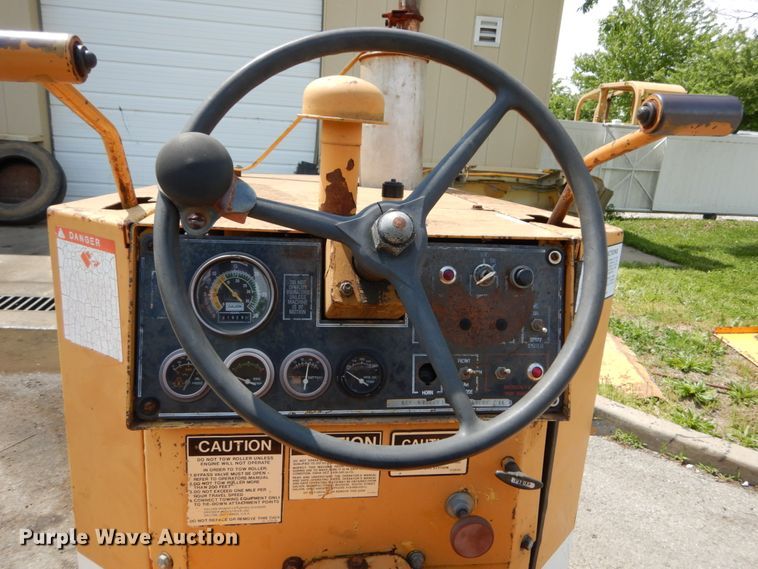 image for item GV9014 Dresser VOS2-42A  double drum roller compactor