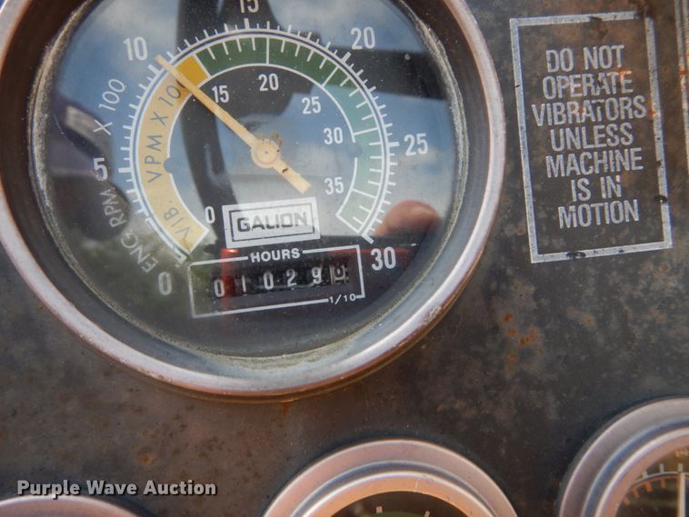 image for item GV9014 Dresser VOS2-42A  double drum roller compactor