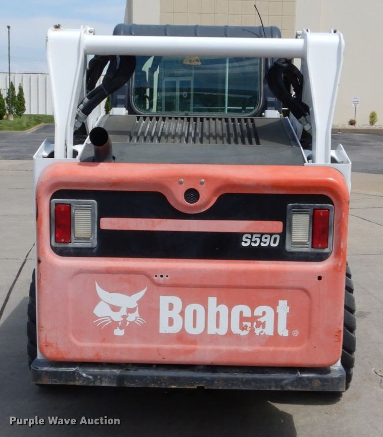 image for item GV9015 2014 Bobcat S590  skid steer loader
