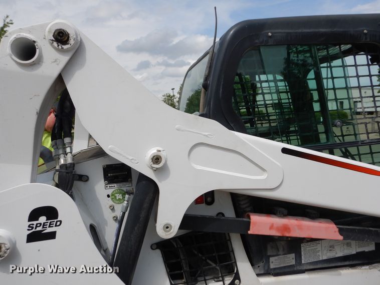image for item GV9015 2014 Bobcat S590  skid steer loader