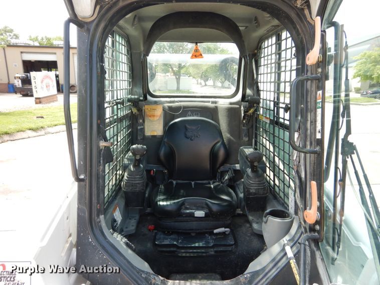 image for item GV9015 2014 Bobcat S590  skid steer loader