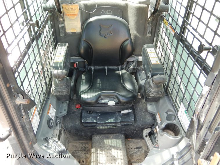 image for item GV9015 2014 Bobcat S590  skid steer loader
