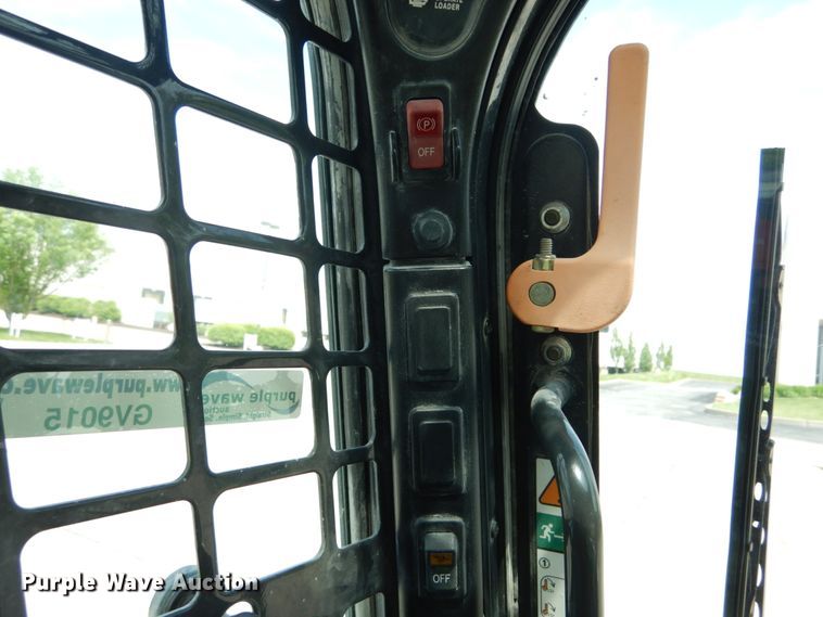 image for item GV9015 2014 Bobcat S590  skid steer loader