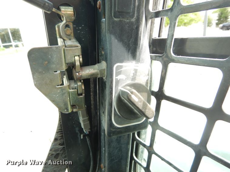 image for item GV9015 2014 Bobcat S590  skid steer loader