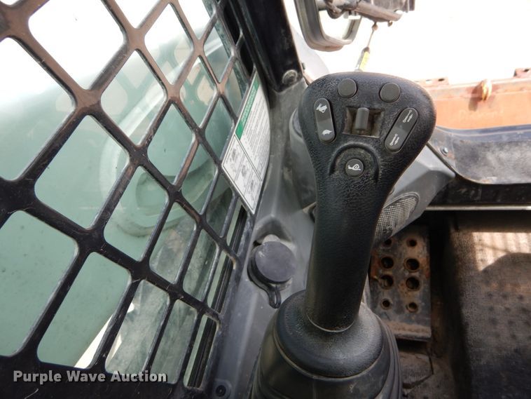 image for item GV9015 2014 Bobcat S590  skid steer loader