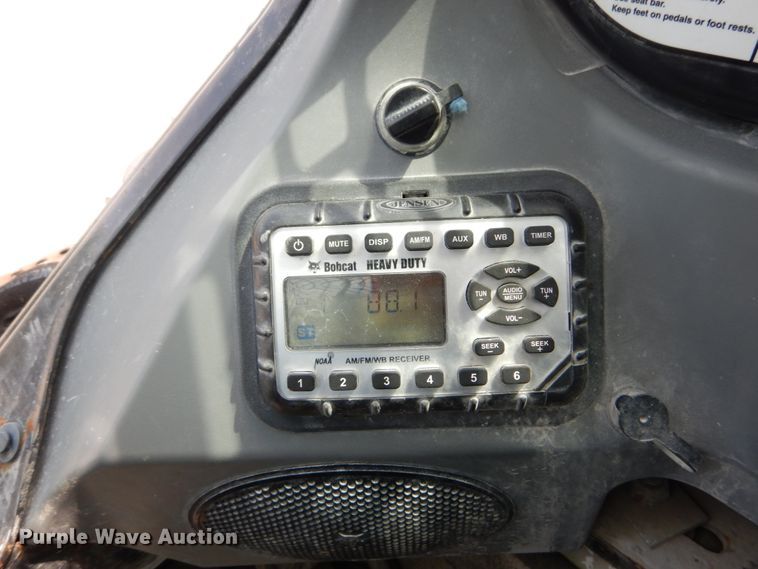 image for item GV9015 2014 Bobcat S590  skid steer loader