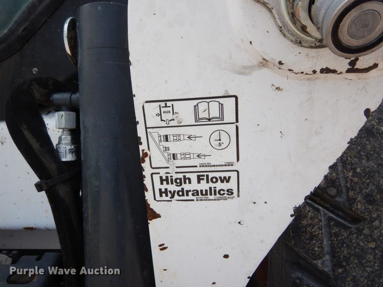 image for item GV9015 2014 Bobcat S590  skid steer loader