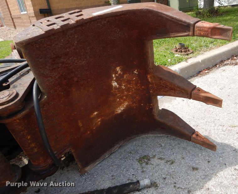 image for item GV9017 HPF excavator grapple