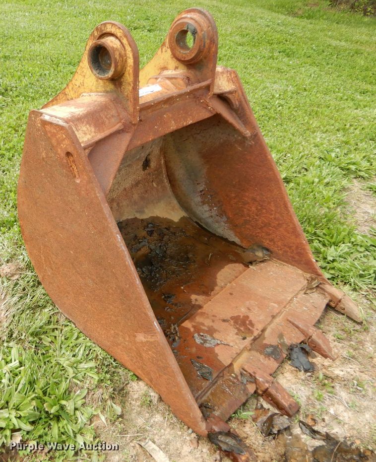 image for item GV9018 34"W excavator bucket