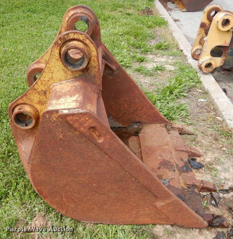 image for item GV9018 34"W excavator bucket