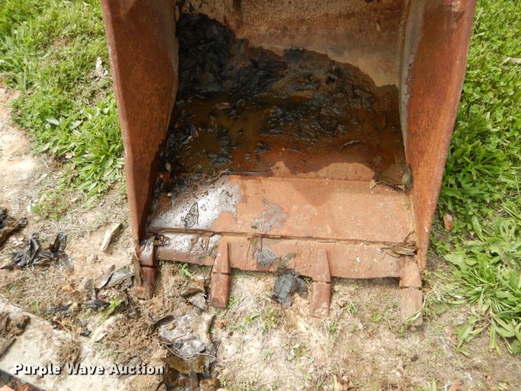 image for item GV9018 34"W excavator bucket