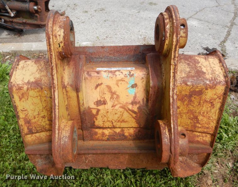 image for item GV9018 34"W excavator bucket