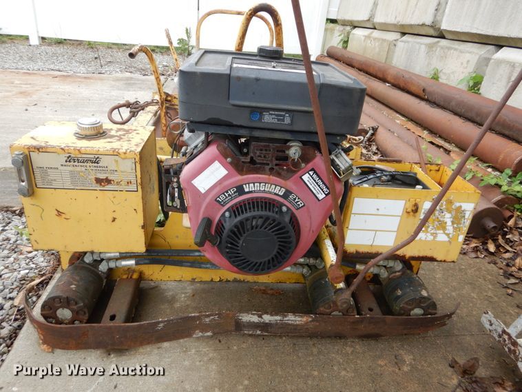 image for item GV9023 Terramite roller screed