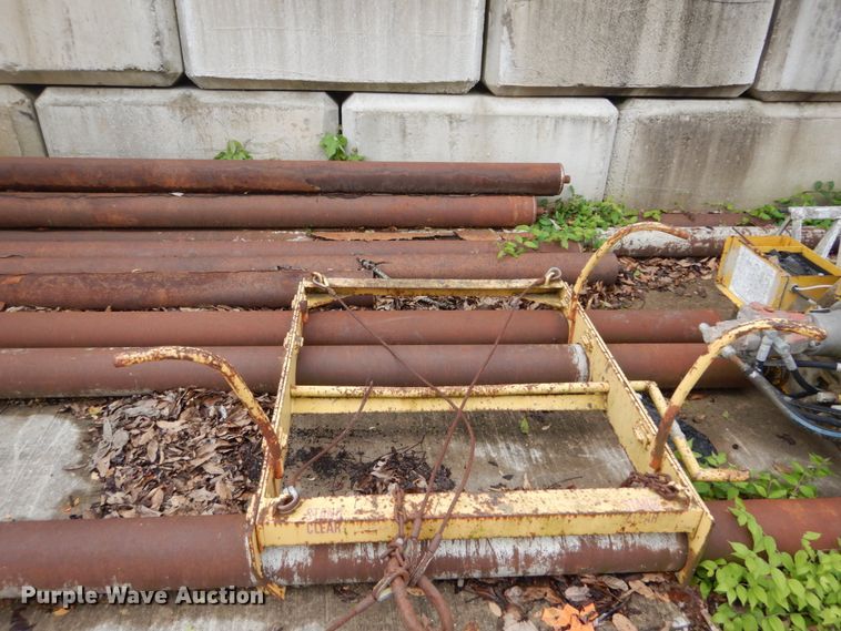 image for item GV9023 Terramite roller screed