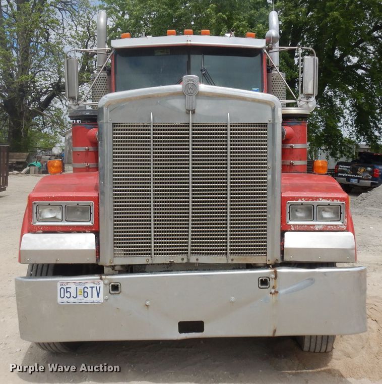 image for item GW9096 1984 Kenworth W900  dump truck