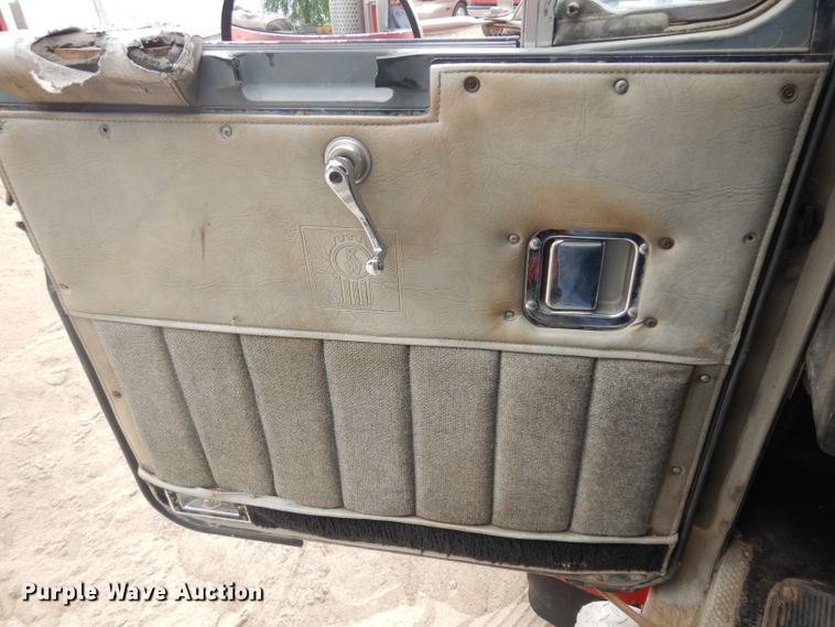 image for item GW9096 1984 Kenworth W900  dump truck