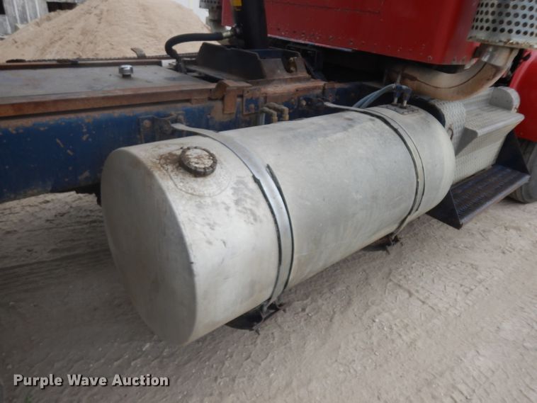 image for item GW9096 1984 Kenworth W900  dump truck