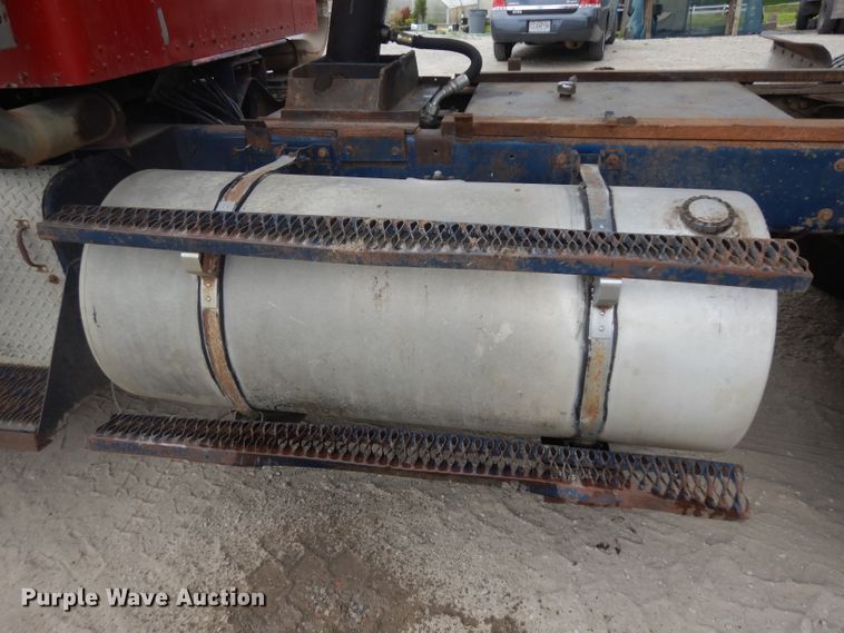 image for item GW9096 1984 Kenworth W900  dump truck