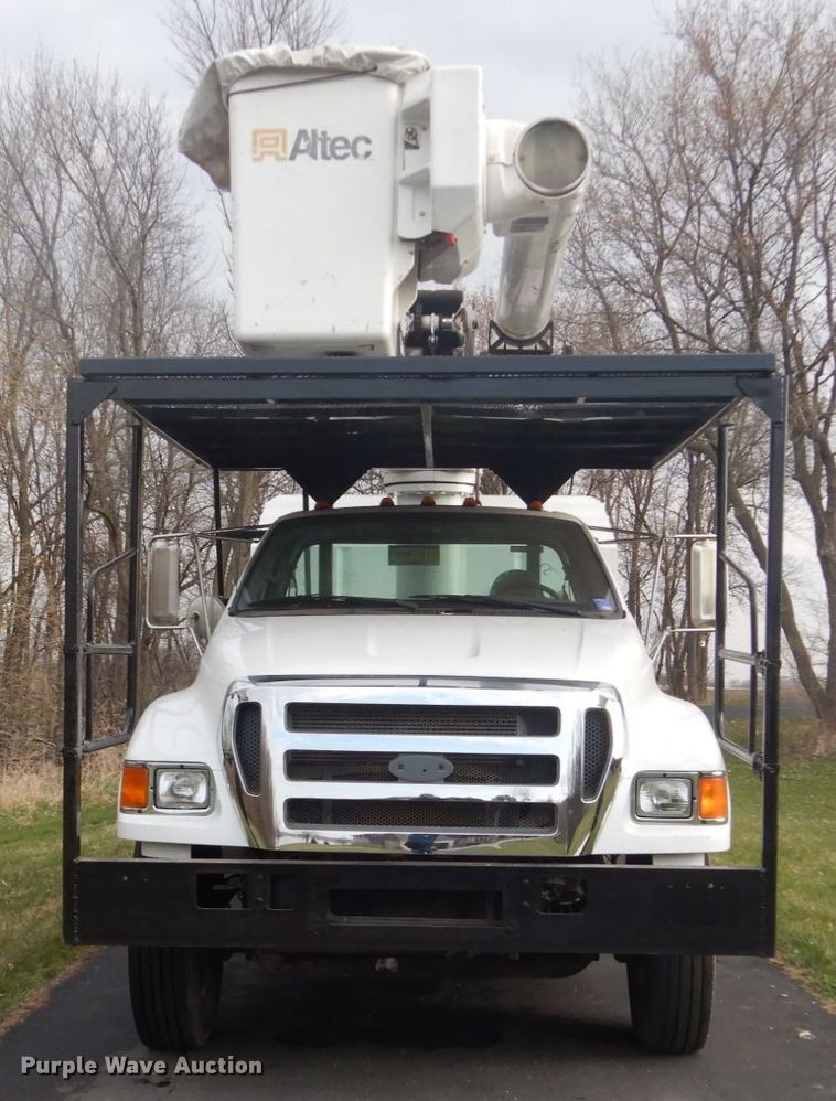 image for item GW9783 2008 Ford F750 Super Duty bucket truck