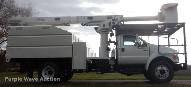 image for item GW9783 2008 Ford F750 Super Duty bucket truck