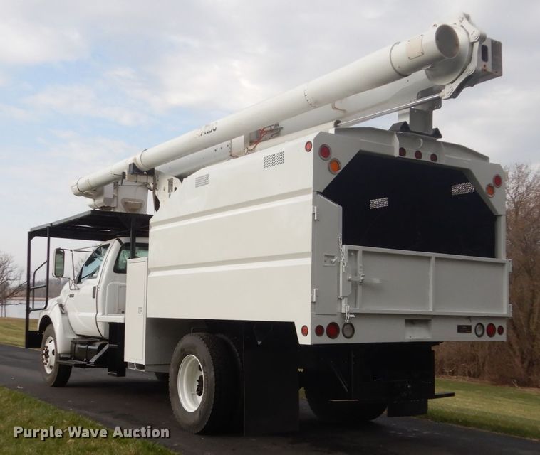 image for item GW9783 2008 Ford F750 Super Duty bucket truck
