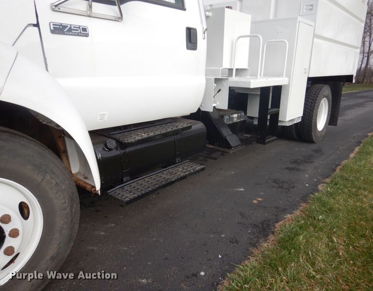 image for item GW9783 2008 Ford F750 Super Duty bucket truck