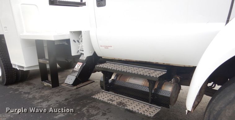 image for item GW9783 2008 Ford F750 Super Duty bucket truck