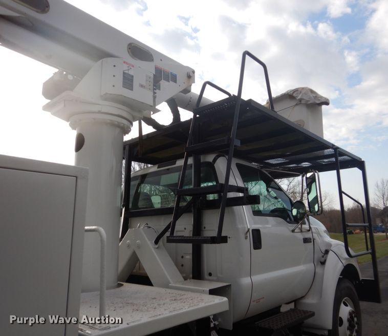image for item GW9783 2008 Ford F750 Super Duty bucket truck