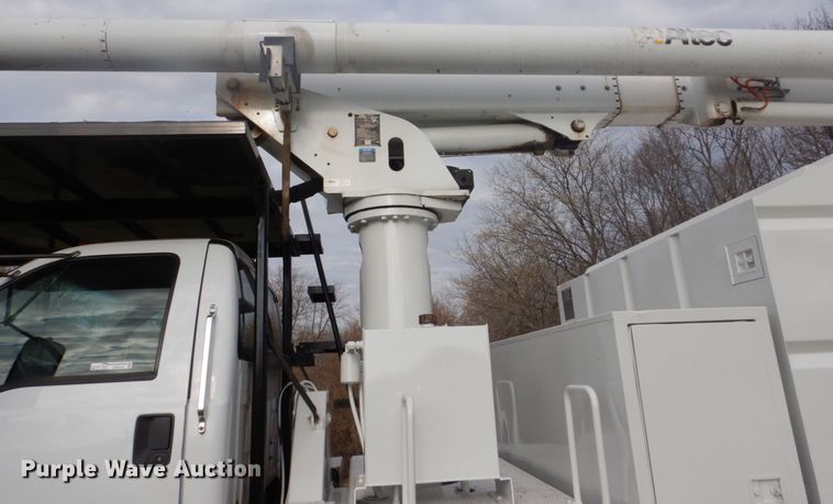 image for item GW9783 2008 Ford F750 Super Duty bucket truck