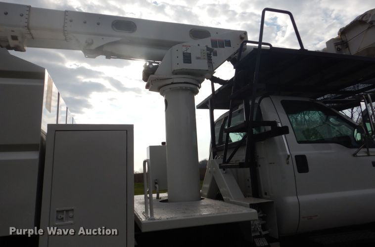image for item GW9783 2008 Ford F750 Super Duty bucket truck