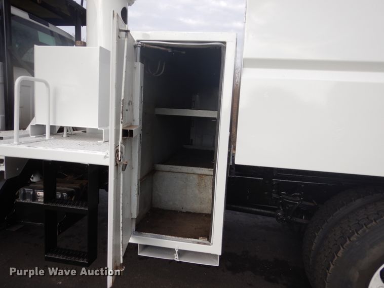 image for item GW9783 2008 Ford F750 Super Duty bucket truck