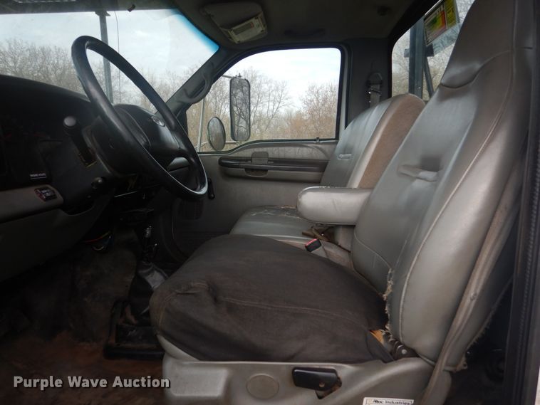 image for item GW9783 2008 Ford F750 Super Duty bucket truck