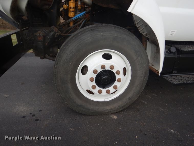 image for item GW9783 2008 Ford F750 Super Duty bucket truck