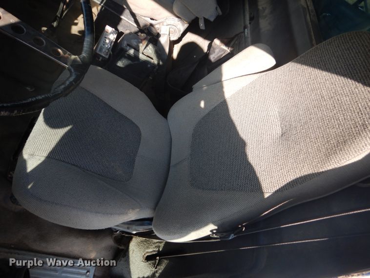 image for item GW9785 1997 Ford LT8000 dump truck