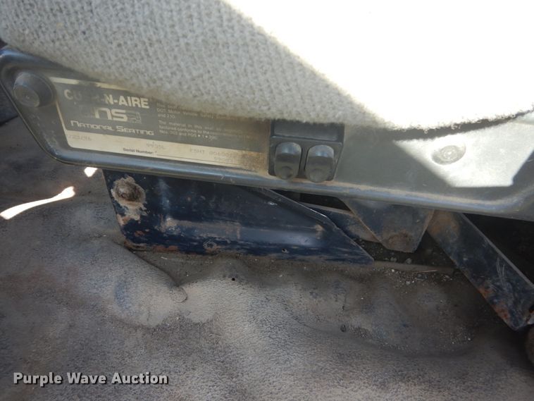 image for item GW9785 1997 Ford LT8000 dump truck